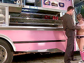 Petite Brunette Tessa Taylor Gets Huge Facial