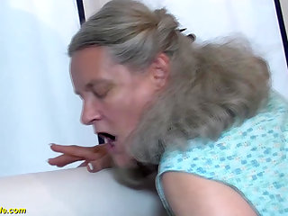 92 years old granny doing deepthroat