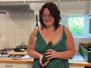 Explosive reunion with Laeticia, 23 years old! - Jacquie et Michel TV